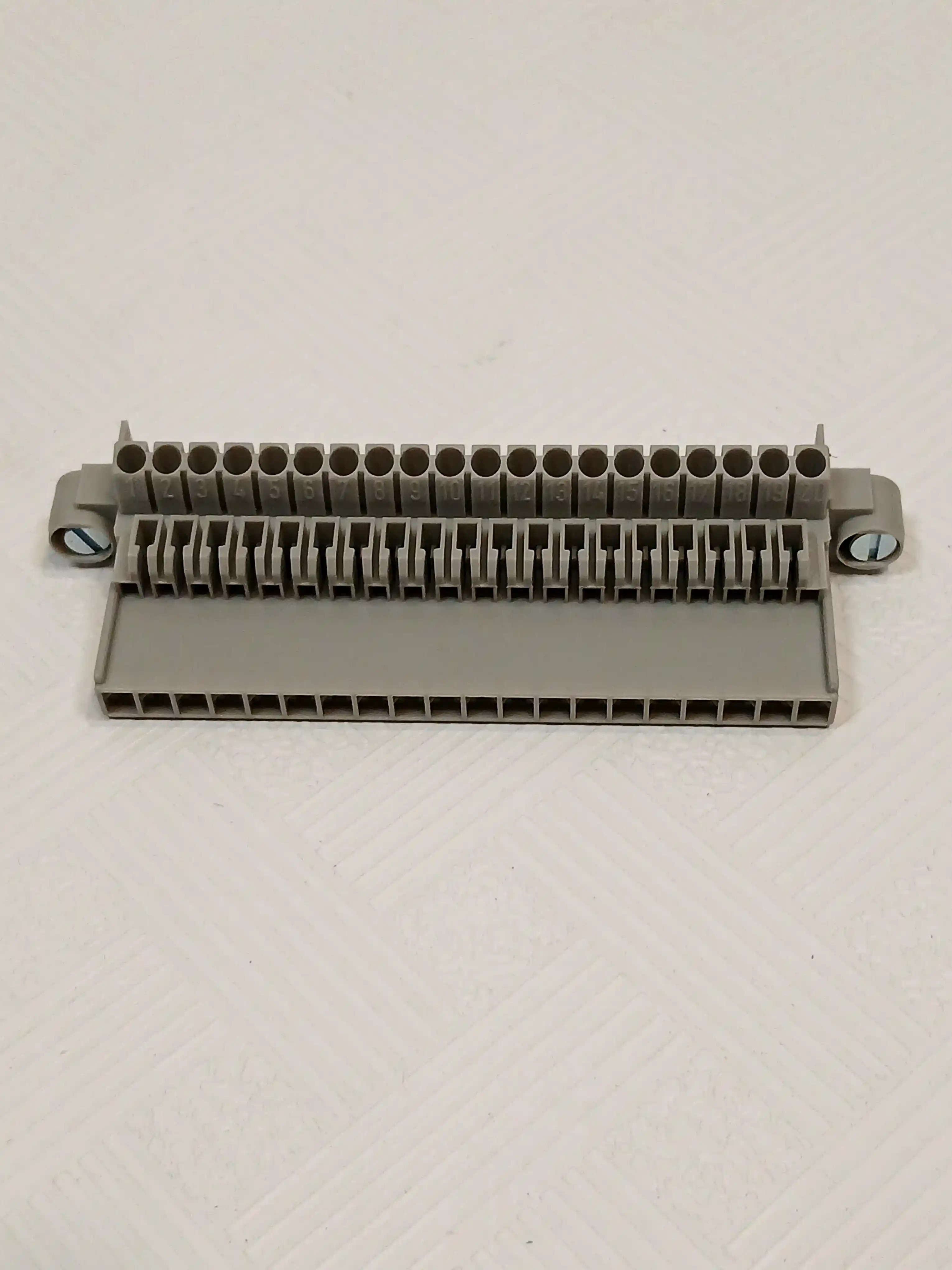 Male connector 20 pole